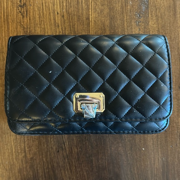 Quilted black leather purse - clutch or with strap - with gold detail - Picture 1 of 4